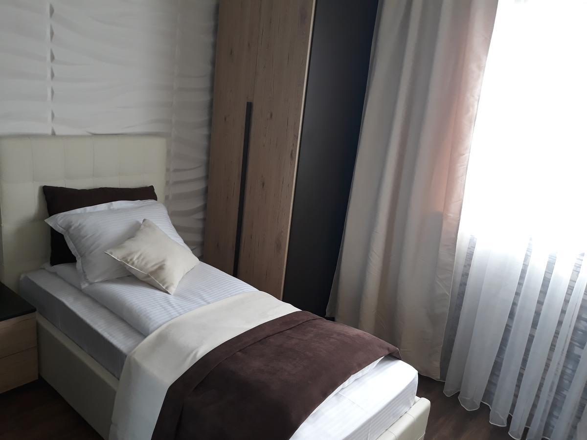 Acktion Deluxe Hotel Sjoemen Buitenkant foto