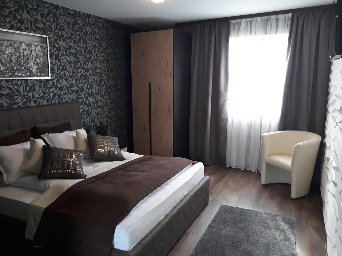 Acktion Deluxe Hotel Sjoemen Buitenkant foto