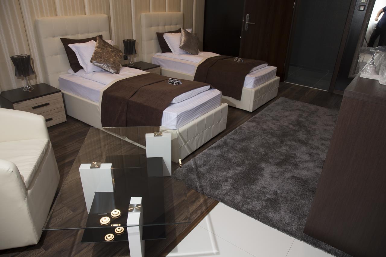 Acktion Deluxe Hotel Sjoemen Buitenkant foto