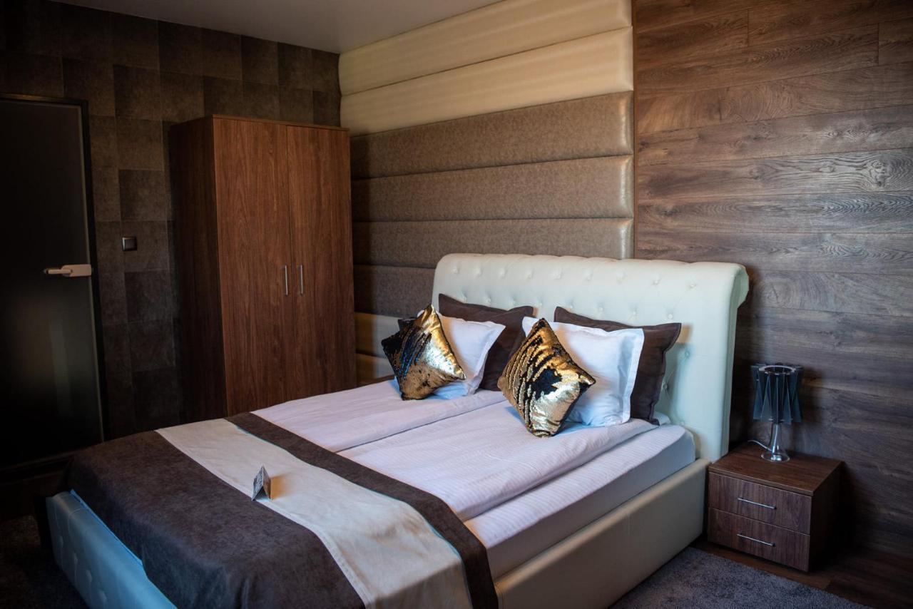 Acktion Deluxe Hotel Sjoemen Buitenkant foto
