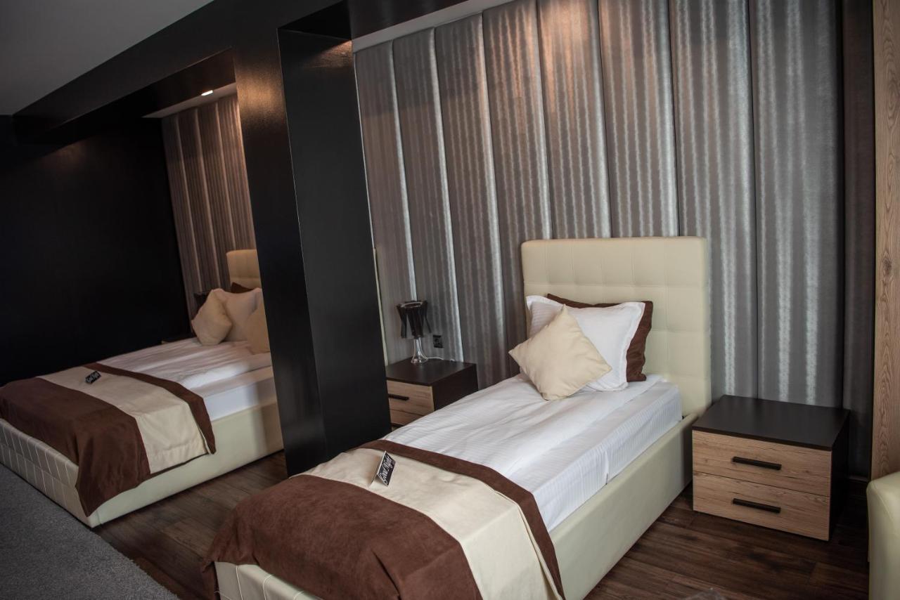 Acktion Deluxe Hotel Sjoemen Buitenkant foto